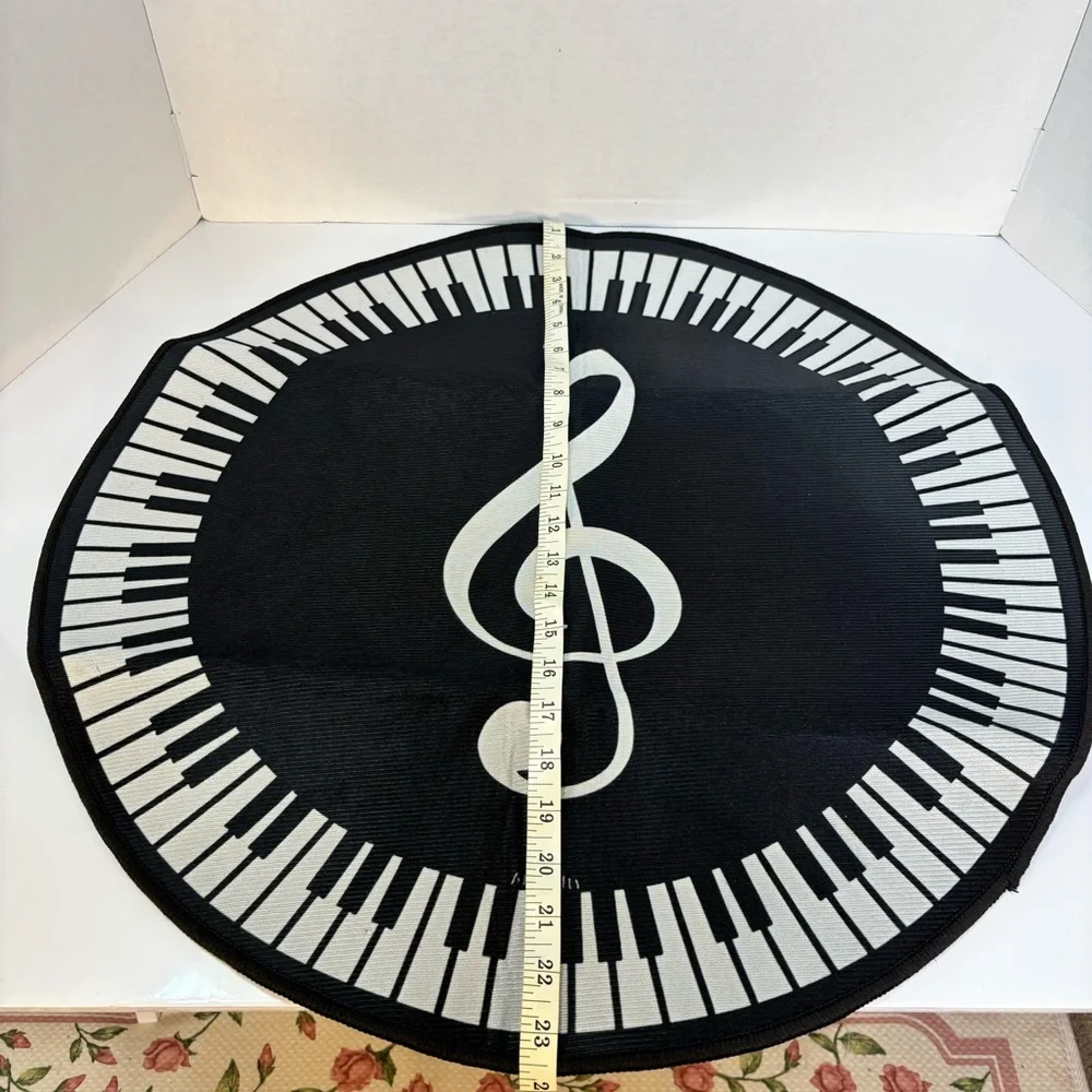 Black and White Piano Key Round Rug